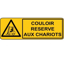 Couloir reservé aux chariots